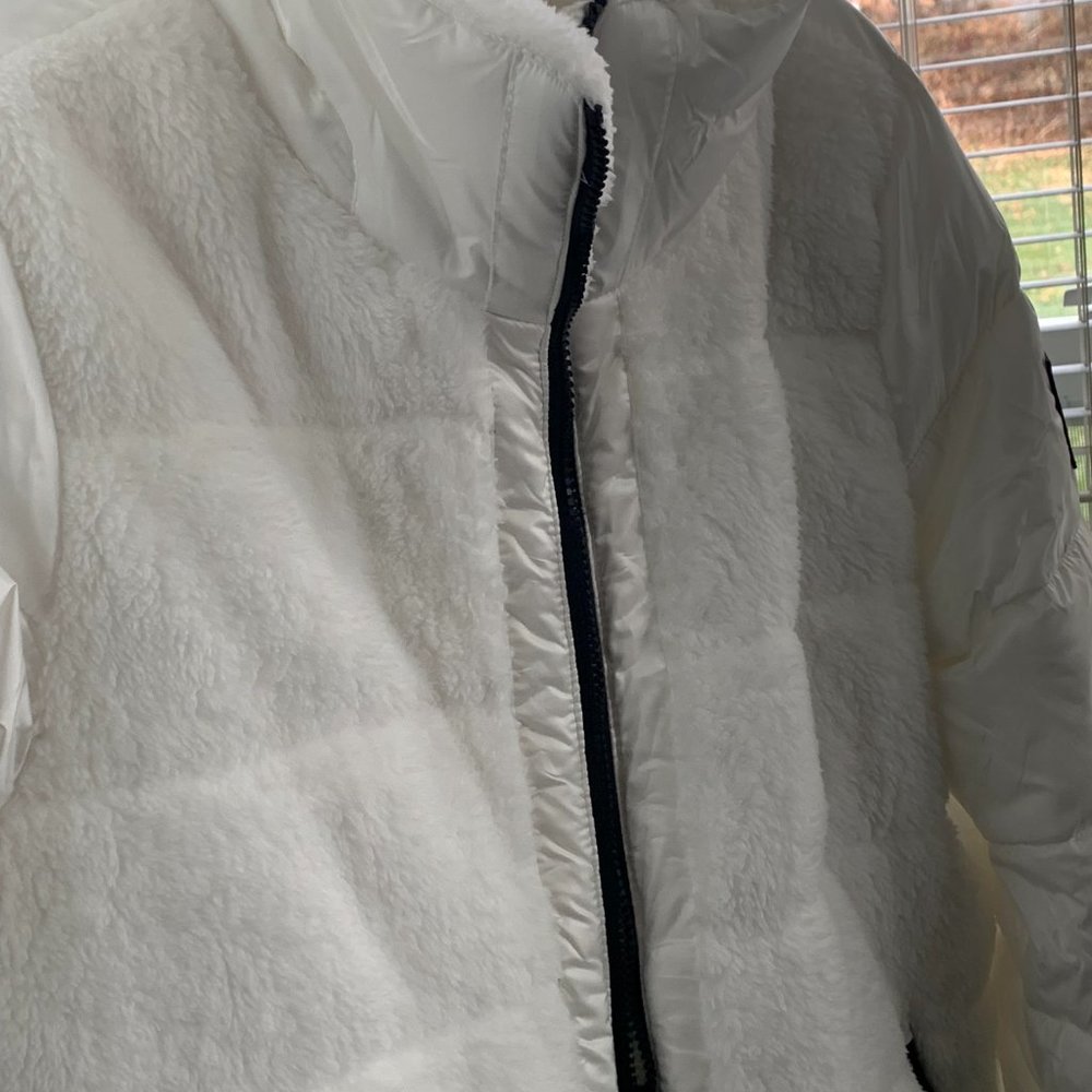 Calvin Klein Performance NWT, SIZE MEDIUM - Picture 6 of 14